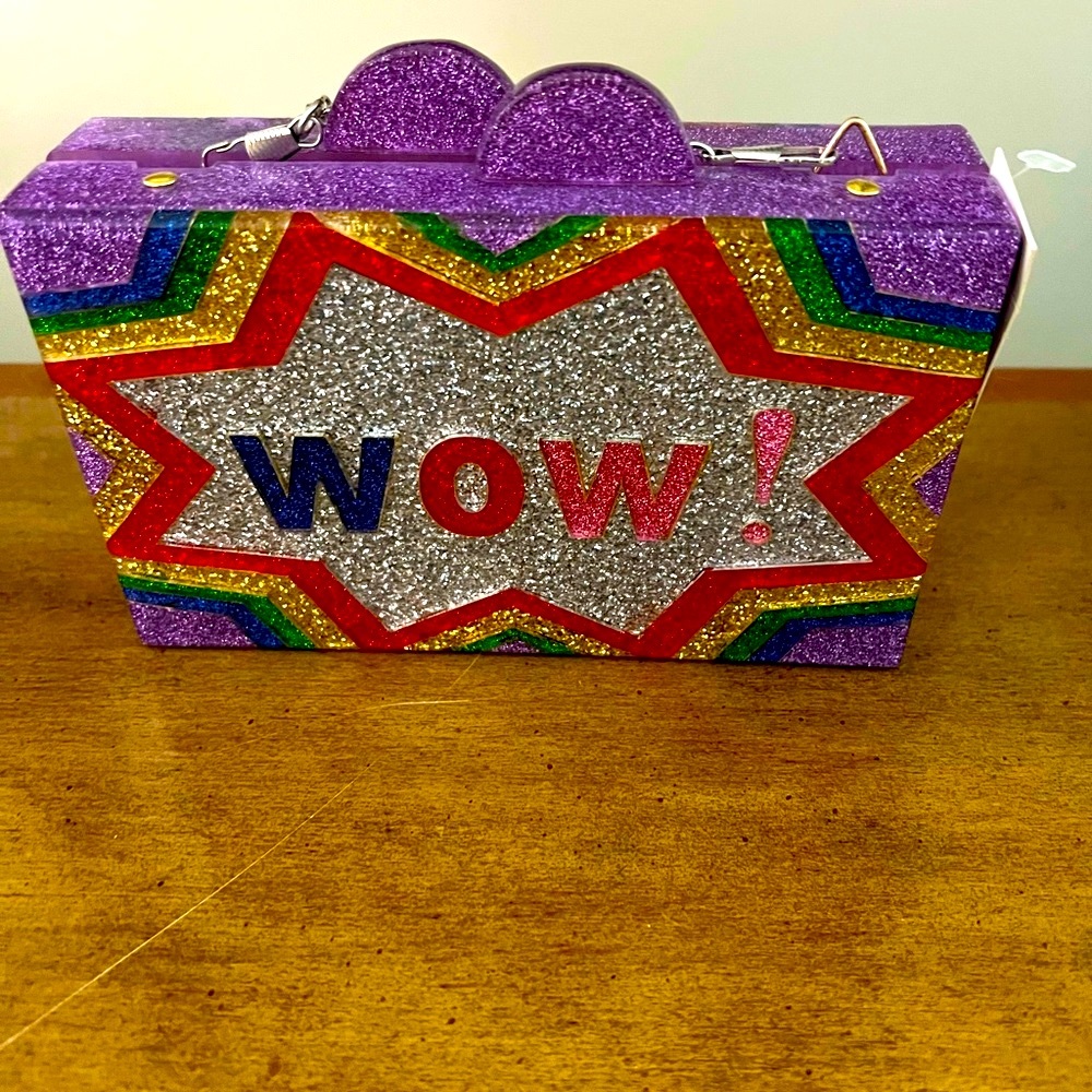 Gi Gi acrylic box clutch